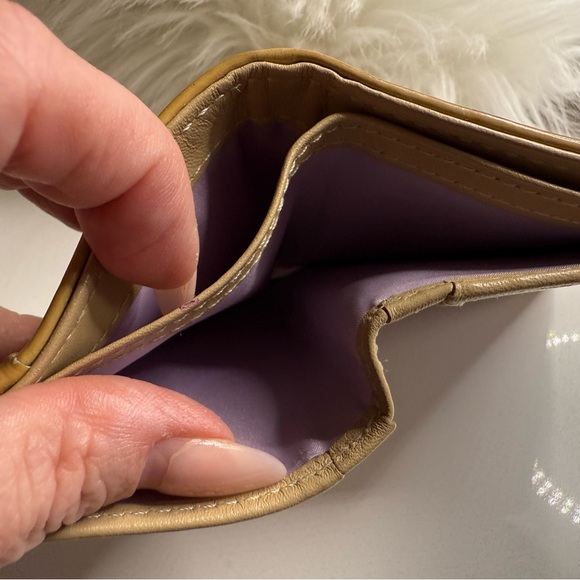 Coach Signature Canvas & Patent Leather Bifold Wallet Vintage | Good Condition - Picture 7 of 7